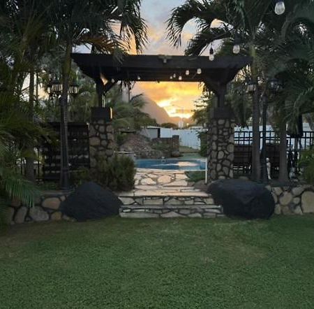 Готель Robbins Estate Wailuku Екстер'єр фото