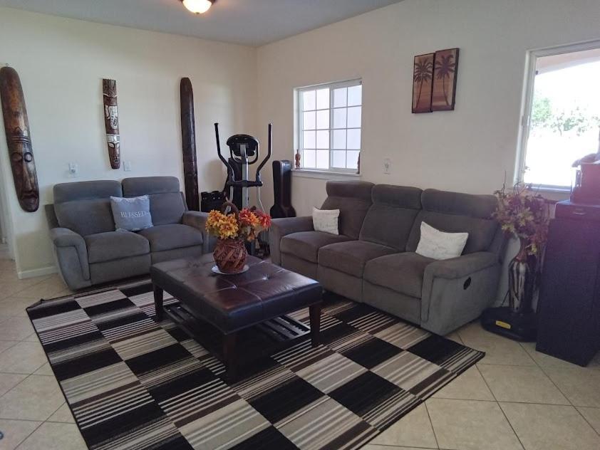 Готель Robbins Estate Wailuku Номер фото