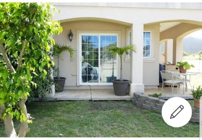 Готель Robbins Estate Wailuku Номер фото