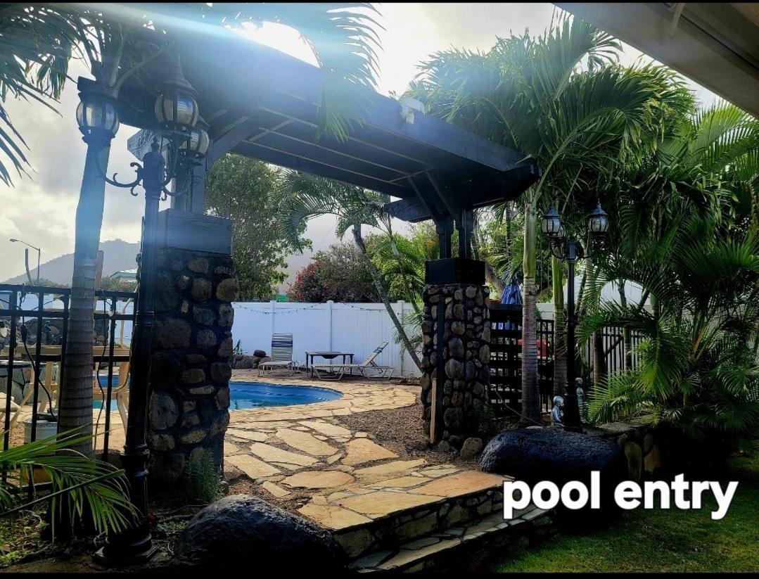 Готель Robbins Estate Wailuku Екстер'єр фото